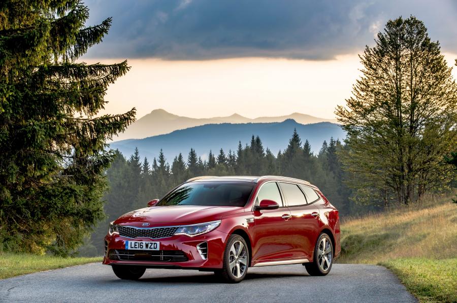  Kia Optima Sportswagon GT Line 2016 года  (UK) (фото 16 из 31)